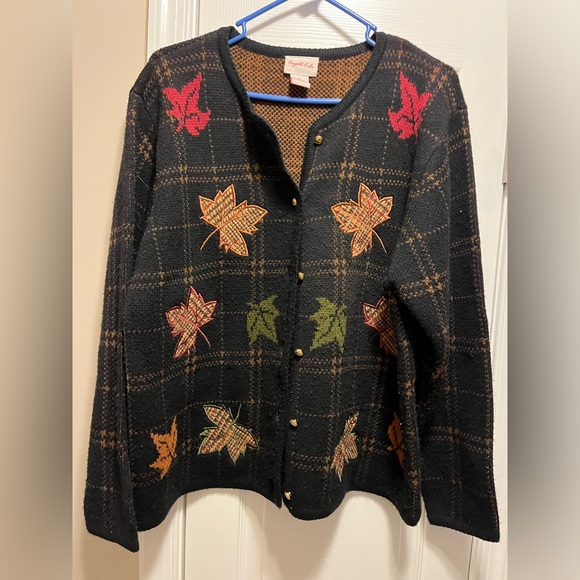 Sweaters - Vintage fall autumn cardigan no imperfections